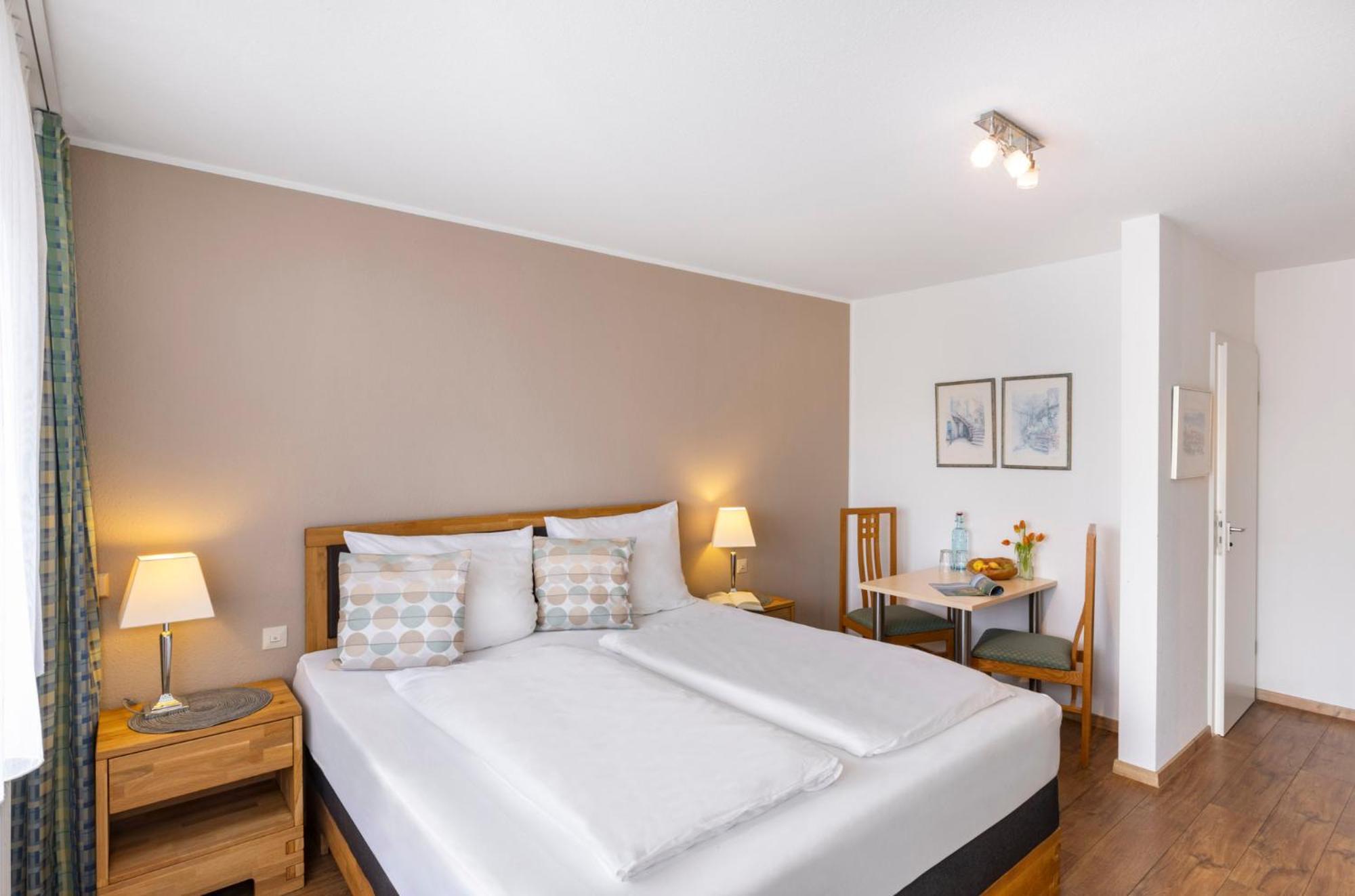 Hotel Garni Sonnengruss ハーグナウ エクステリア 写真