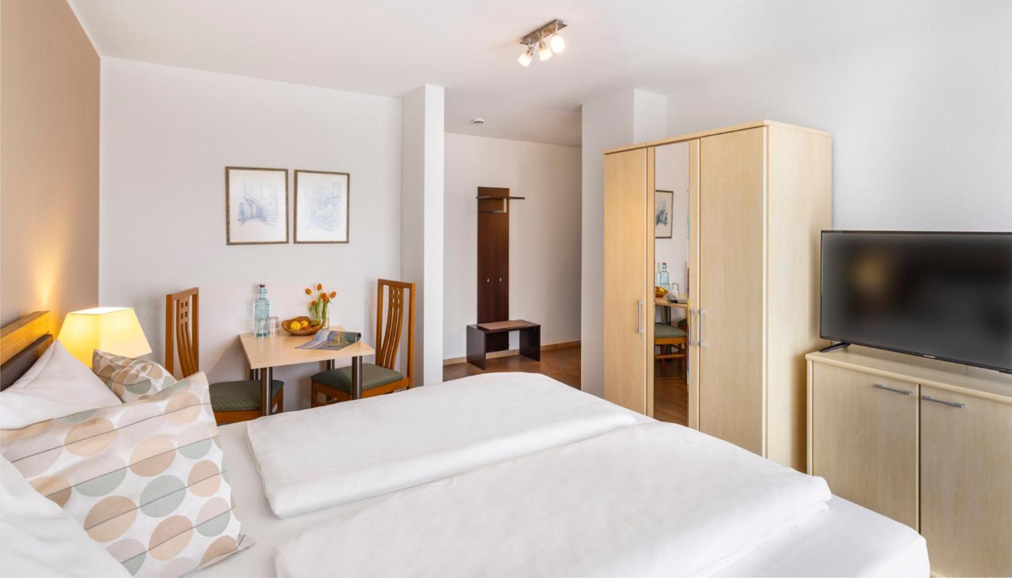 Hotel Garni Sonnengruss ハーグナウ エクステリア 写真